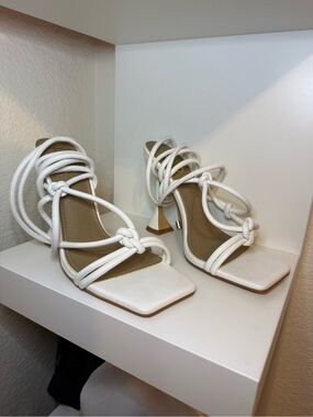 White Strappy Knot-Detail High Heel Sandals - Women